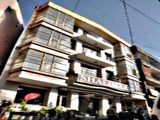 Shalimar Hotel New Delhi Bagian luar foto